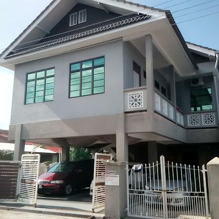 Penginapan Mycj - Roomstay Kuala Terengganu Exterior foto