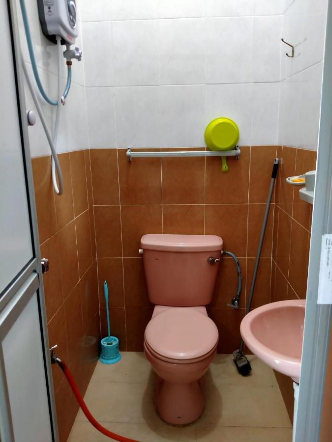 Penginapan Mycj - Roomstay Kuala Terengganu Exterior foto